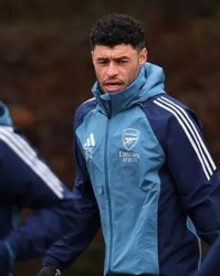 开云登录入口地址-张伯伦在阿森纳学教练课程，阿尔特塔有意邀其加入教练组|每日邮报|贝西克塔斯|U21|凯尔特人转会|欧足联_新浪体育_新浪新闻