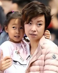 开云官方网站-17年恩爱敌不过现实，65岁徐威明显苍老，45岁张怡宁依旧惊艳|马艳红|北京奥运会|爱情|乒乓球|陈梦_新浪体育_新浪新闻