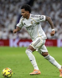 皇马6000万巨星恐无缘世界杯！休战31天复出仅1场又伤 巴西队噩梦