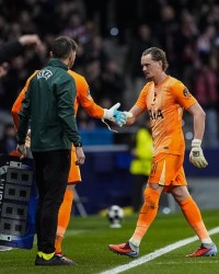 开云登录入口地址-无胜，溃败！6战2平4负，大比分失利占一半，英超首回合惨遭吊打