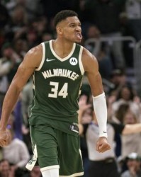 开云电子-NBA官网最新MVP榜：64分生涯之战助字母哥升至第三