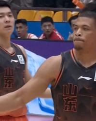 开云电子-CBA山东男篮逆转江苏，新外援首秀8分，珀赛尔37分陈林坚立功|克里斯|亨特|约翰逊|庞峥麟|高诗岩_新浪体育_新浪新闻