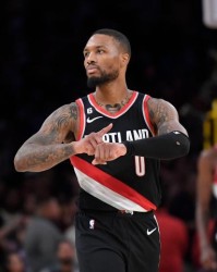 开云登录入口地址-开拓者操作令利拉德失望 转投热火概率正在变大