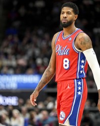 开云官方网站-美记：乔治的成就足以锁定名人堂席位 6次最佳阵保底名人堂