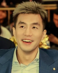 开云官方网站-郭艾伦行程满满!虽丢了芝麻,但却捡了个大西瓜,NBA全明星不见不散