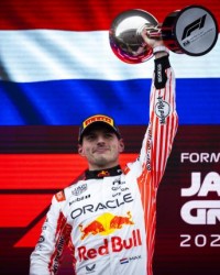 红牛首胜还靠维斯塔潘 “五冠王”前景或更加光明